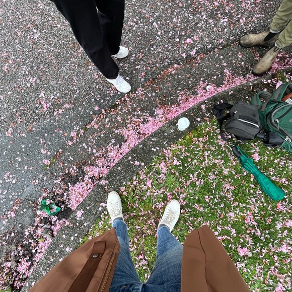 Meet your Posher, Katie - Picture 2 of 5